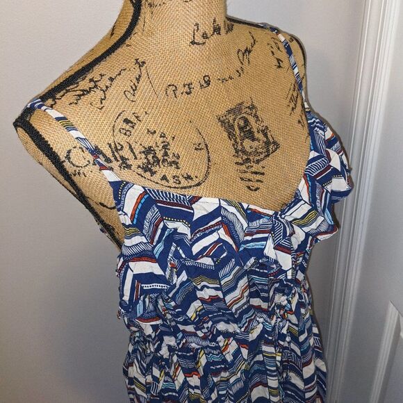 Torrid Colorful chevron tank top - Picture 2 of 5